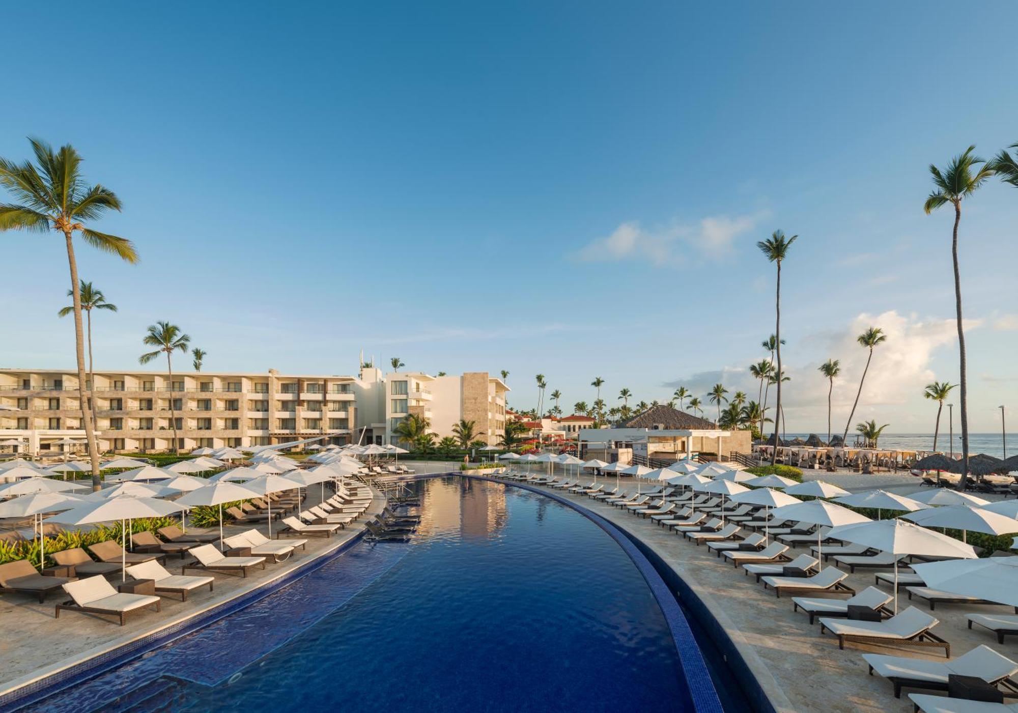 รอยัลตัน บาวาโร รีสอร์ต แอนด์ สปา ออล อินคลูซีฟ Hotel ปุนตากานา ภายนอก รูปภาพ